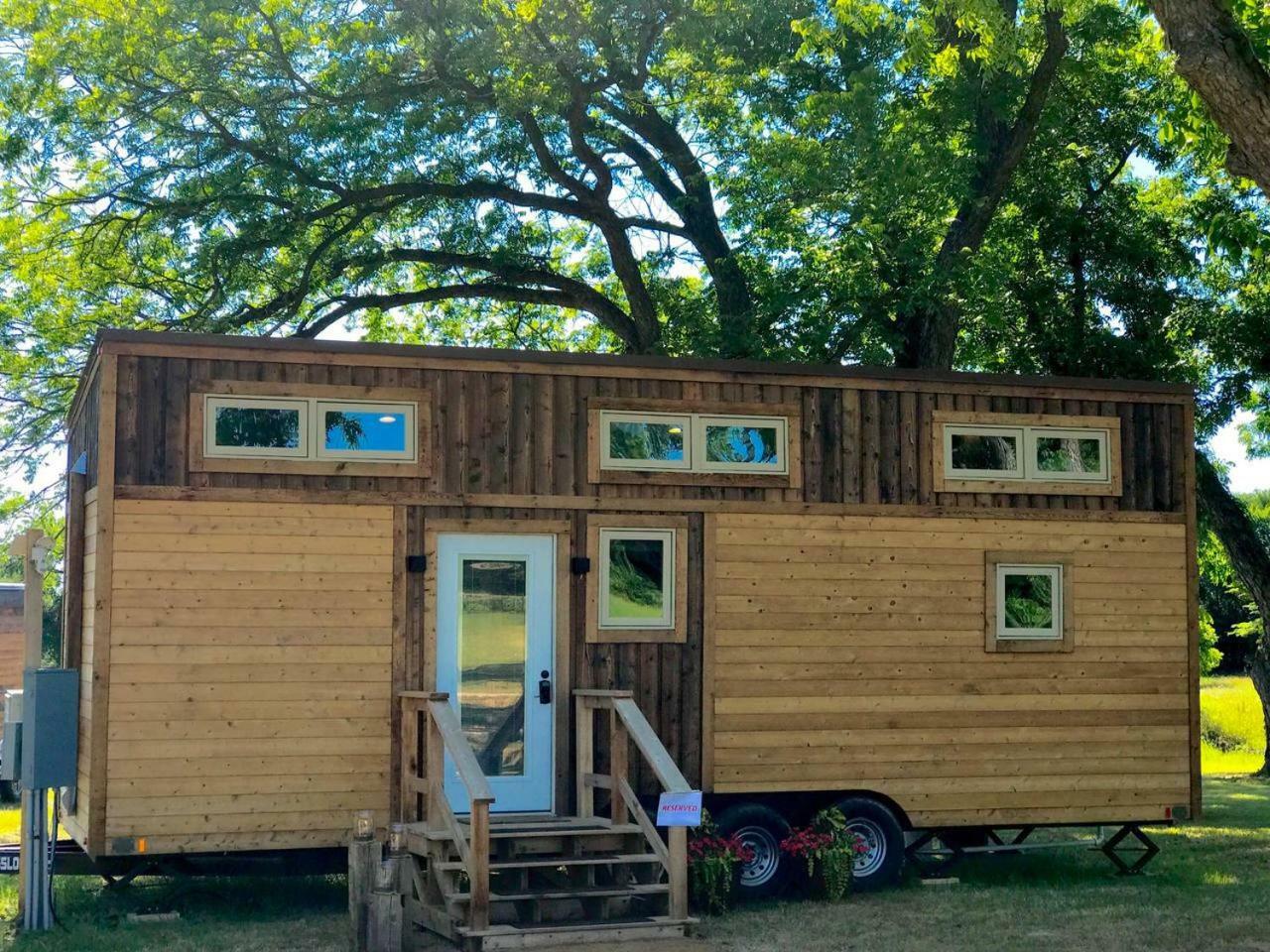 Villa Montana Escape Elegant Tiny House In Waco Near Magnolia Esterno foto