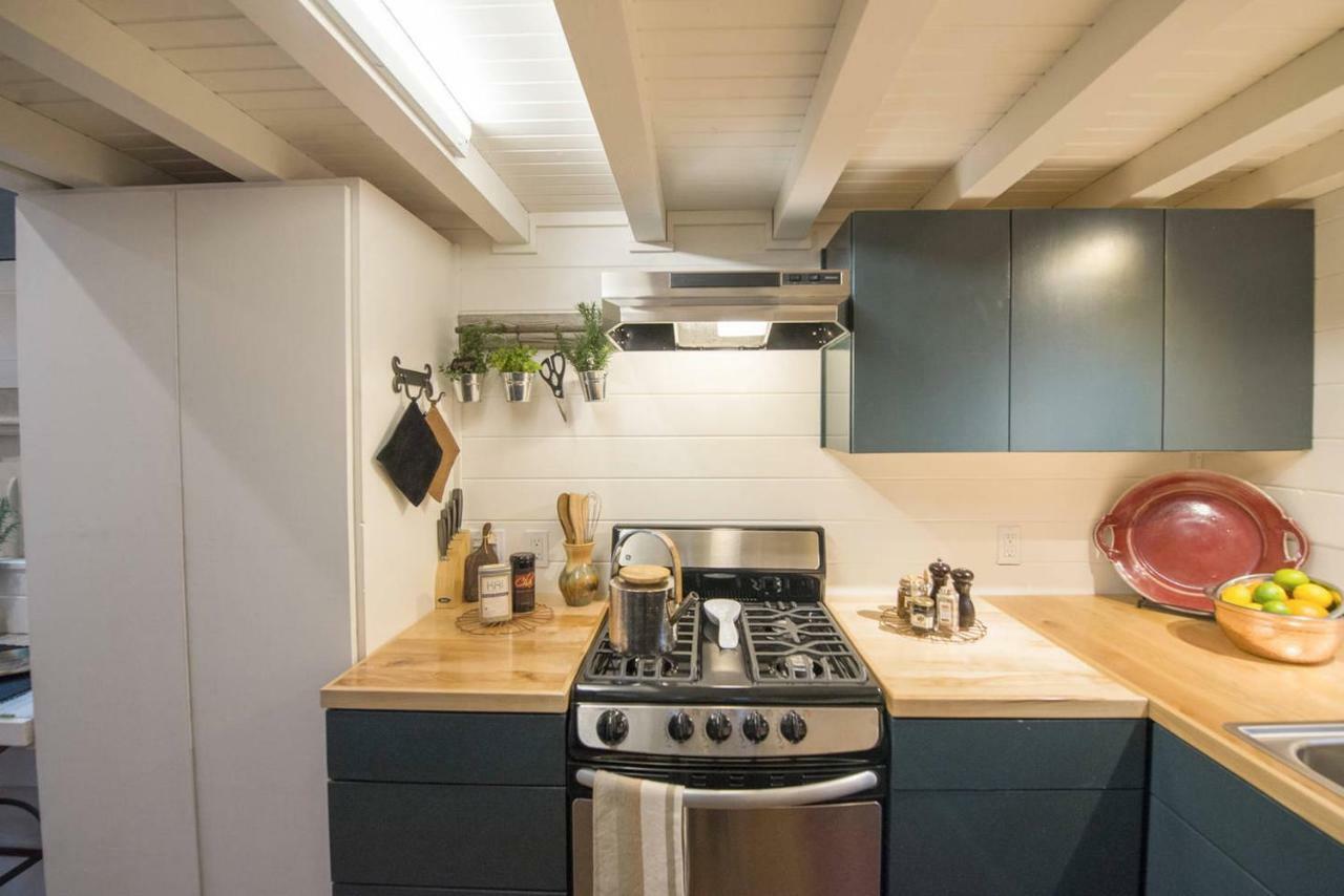 Villa Montana Escape Elegant Tiny House In Waco Near Magnolia Esterno foto