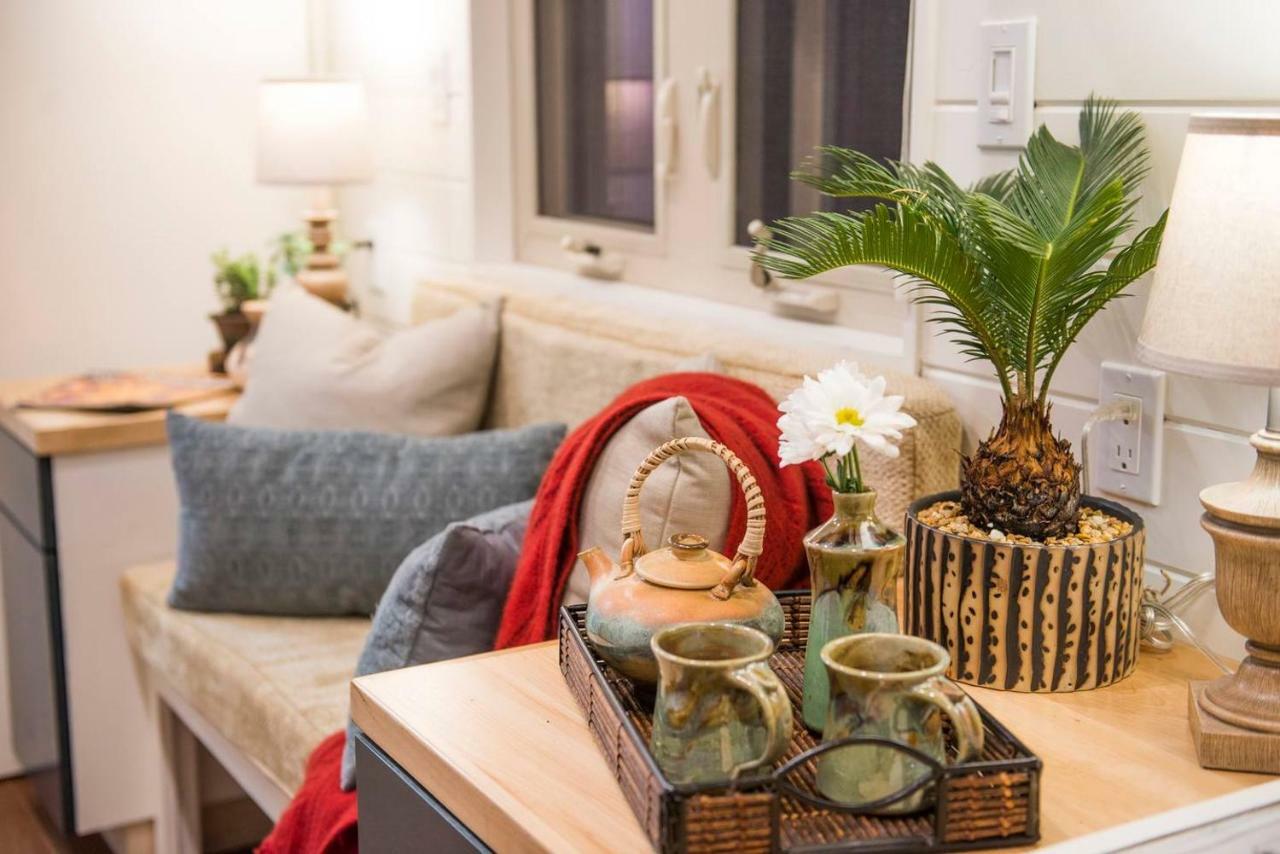 Villa Montana Escape Elegant Tiny House In Waco Near Magnolia Esterno foto