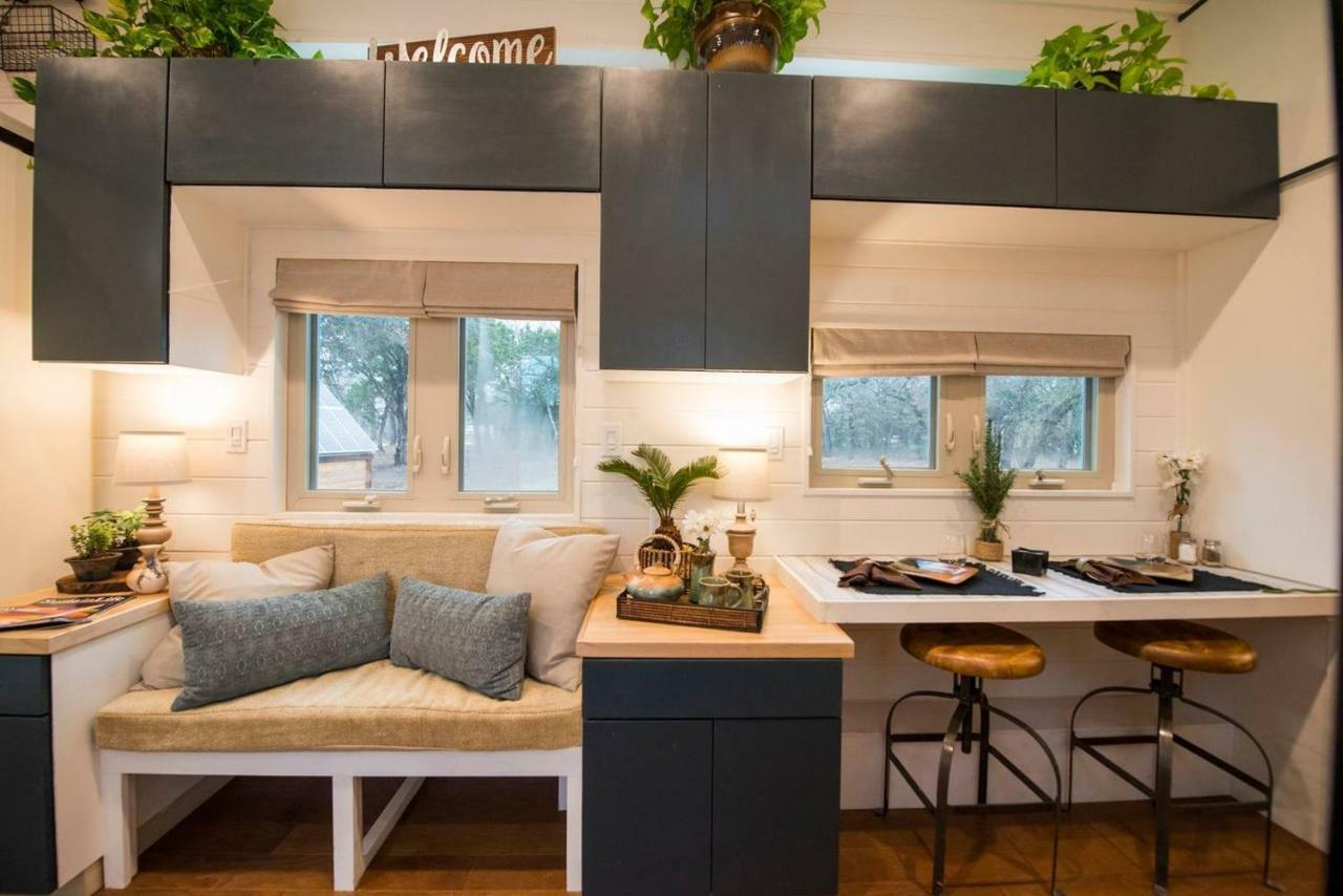 Villa Montana Escape Elegant Tiny House In Waco Near Magnolia Esterno foto