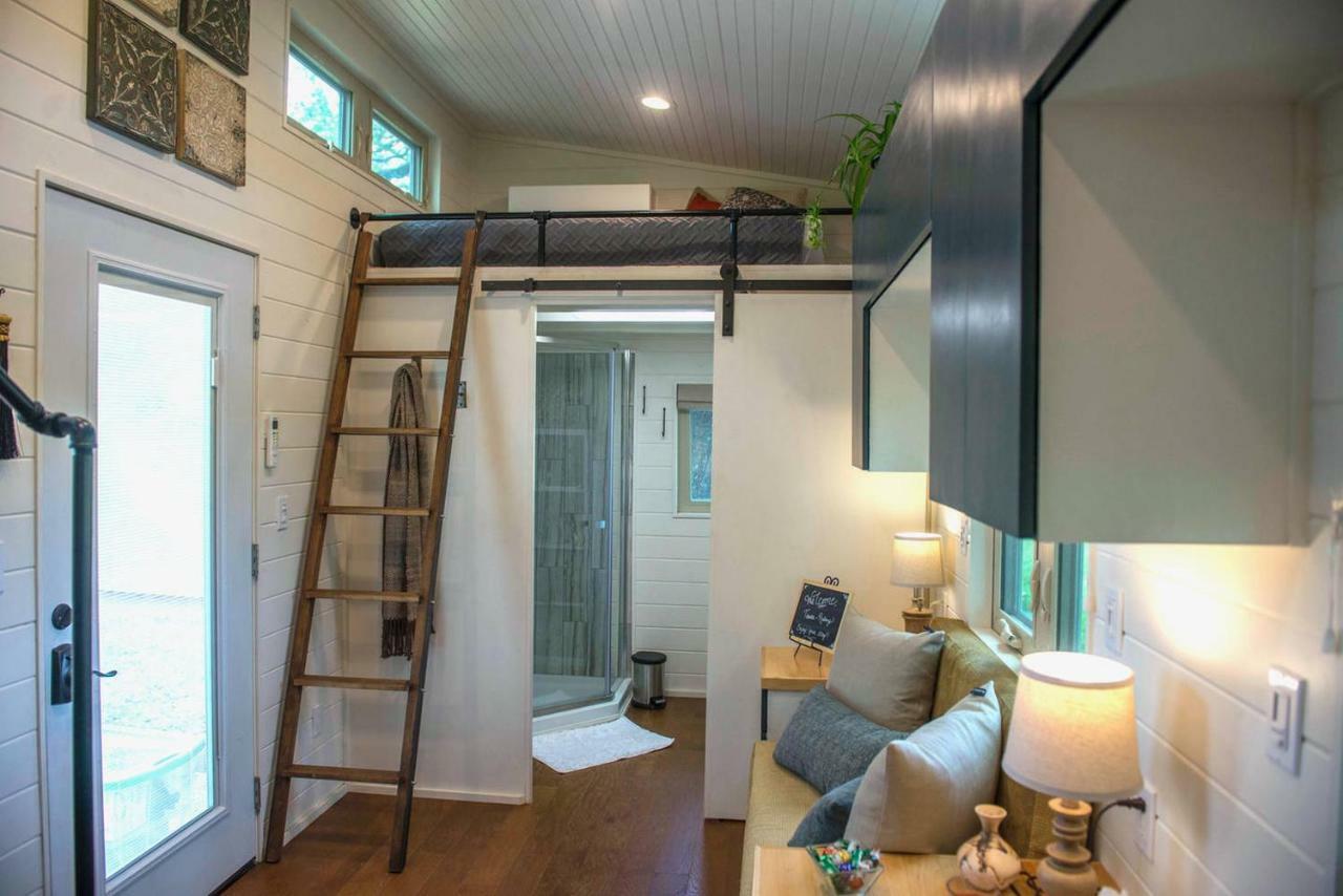 Villa Montana Escape Elegant Tiny House In Waco Near Magnolia Esterno foto